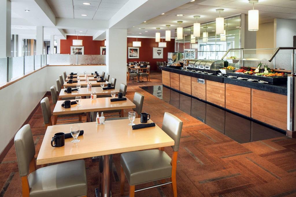 Four Points by Sheraton Los Angeles International Airport - Restaurant