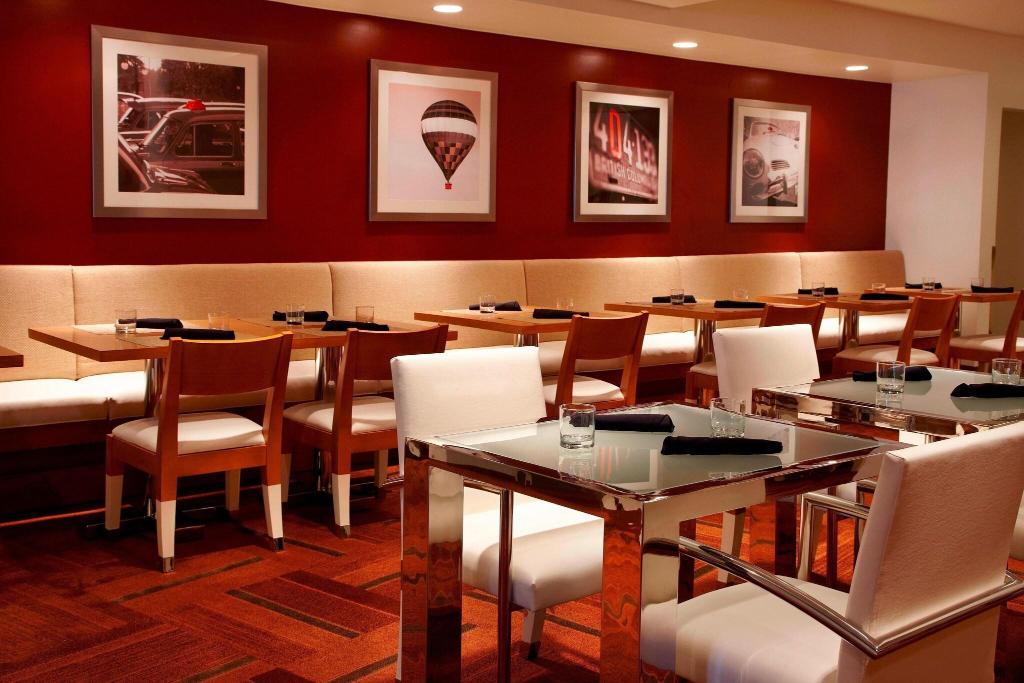 Four Points by Sheraton Los Angeles International Airport - Restaurant
