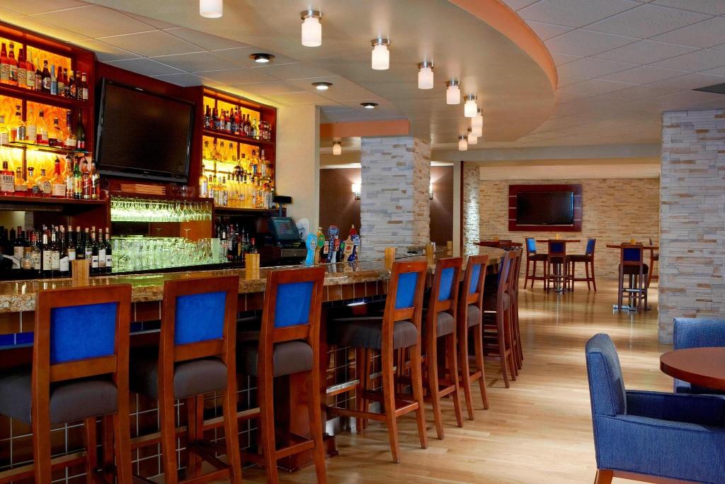 Four Points by Sheraton Los Angeles International Airport - Restaurant