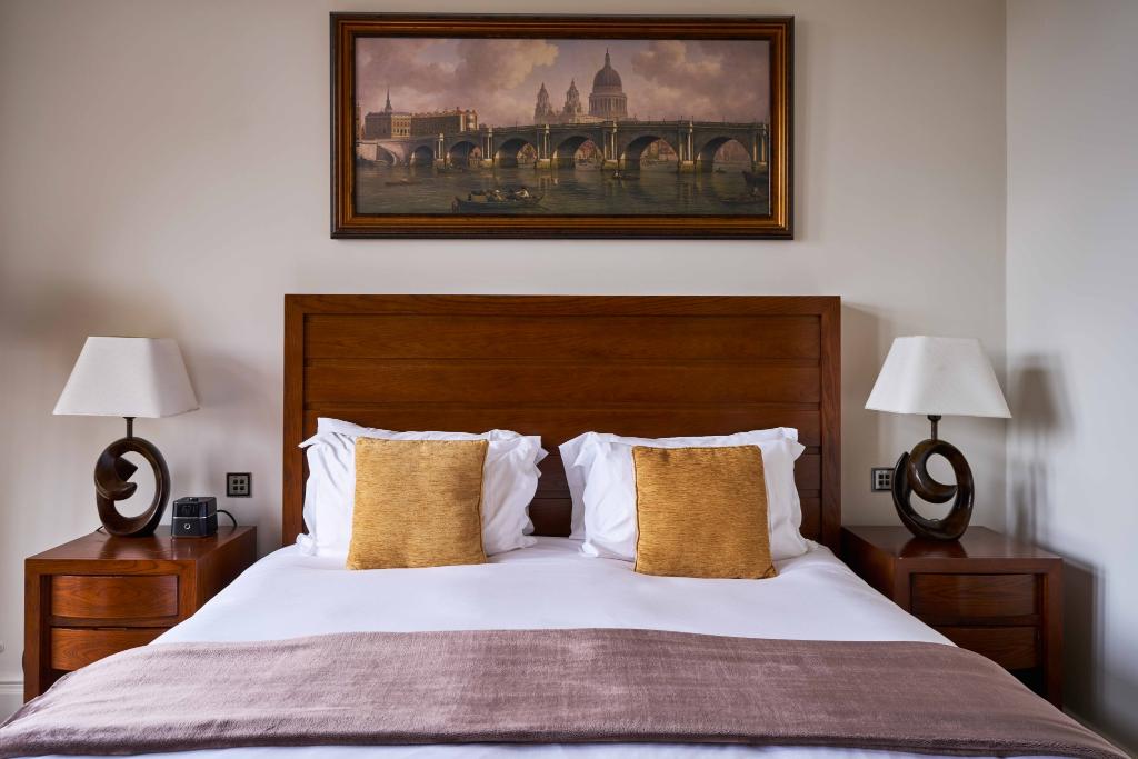 Imagem da galeria de The Royal Horseguards Hotel London