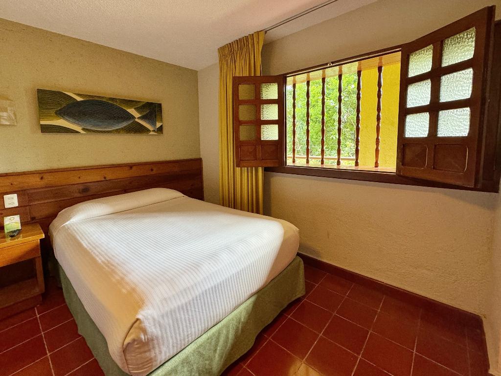 Hotel Casa Colonial Cozumel-Dog Friendly