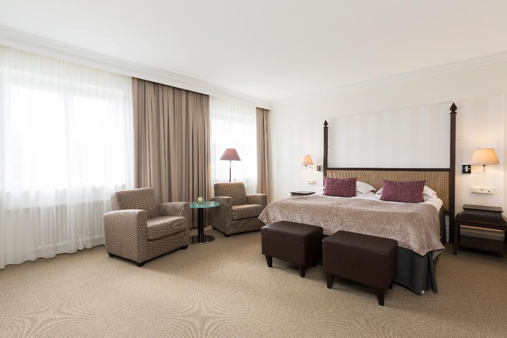 Elite Park Avenue
