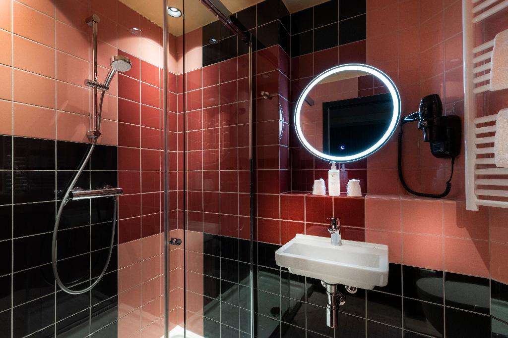 Hotel Libertel Canal Saint Martin, Frankreich, Paris. Großes 1