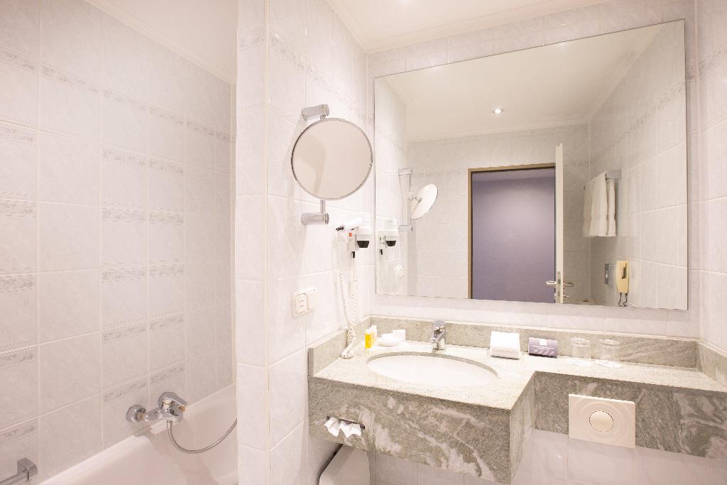 Hotel SHERATON FRANKFURT CONGRESS HOTEL