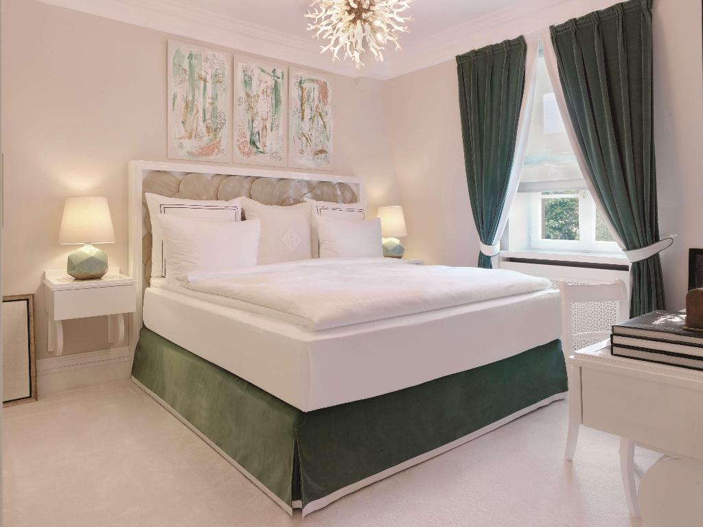 Hotel Schlosshotel Berlin By Patrick Hellmann