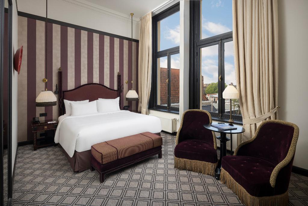 Hotel des Indes, Leading Hotels of the World