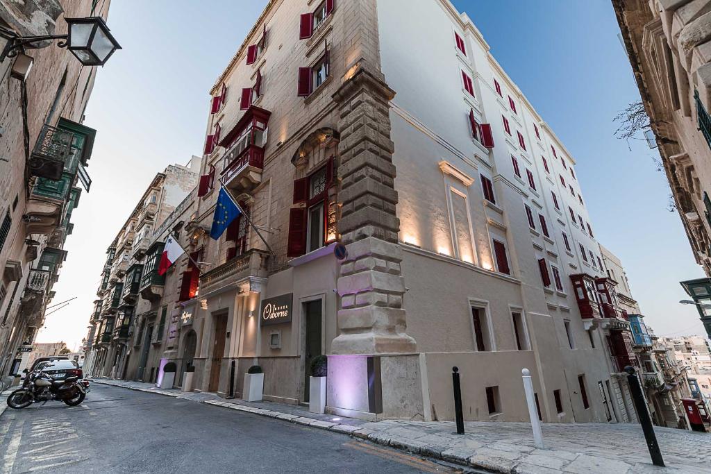 Osborne Hotel — property photo 1