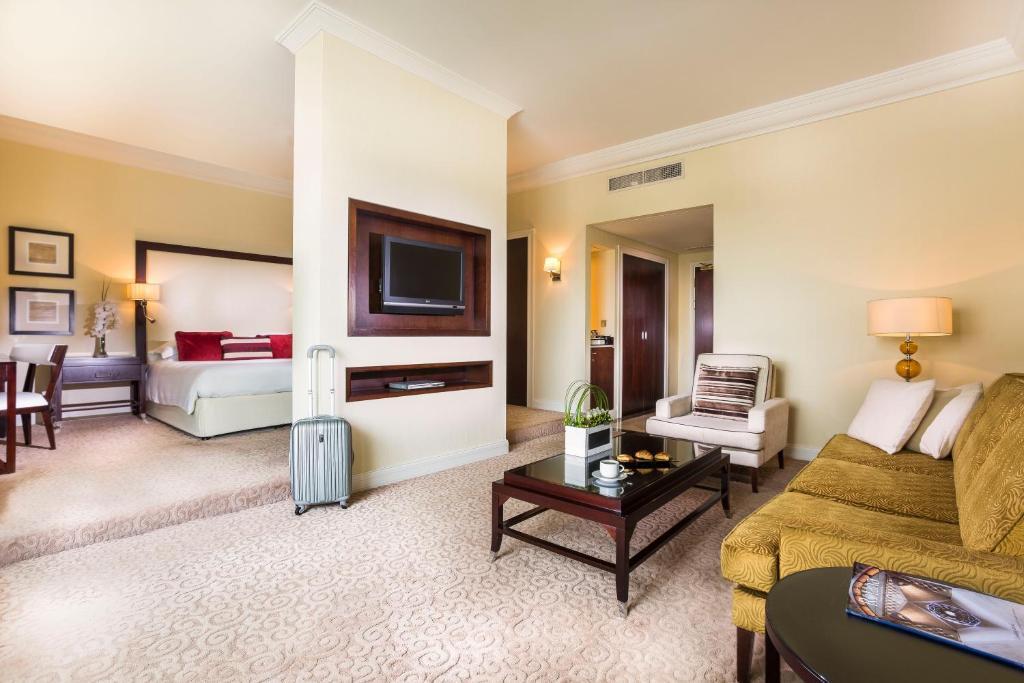 Movenpick Grand Al Bustan Hotel