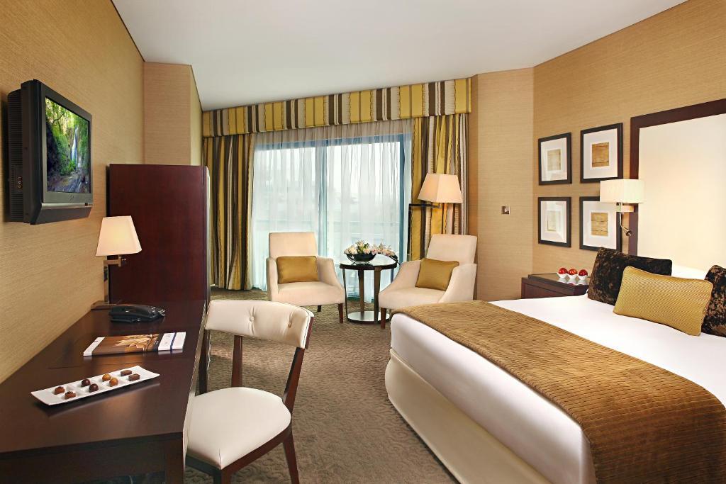Movenpick Grand Al Bustan Hotel