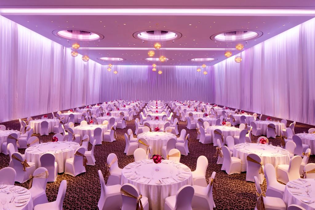 Le Meridien Dubai Hotel & Conference Centre