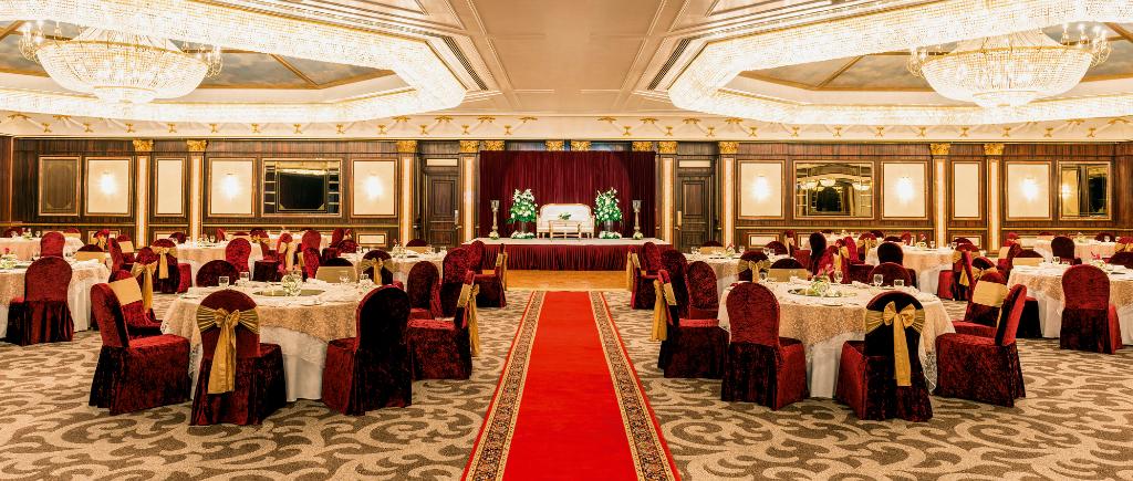 Le Meridien Dubai Hotel & Conference Centre
