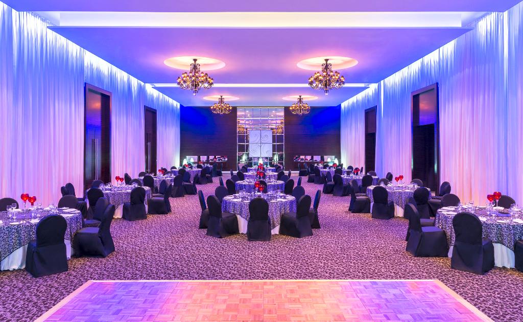 Le Meridien Dubai Hotel & Conference Centre