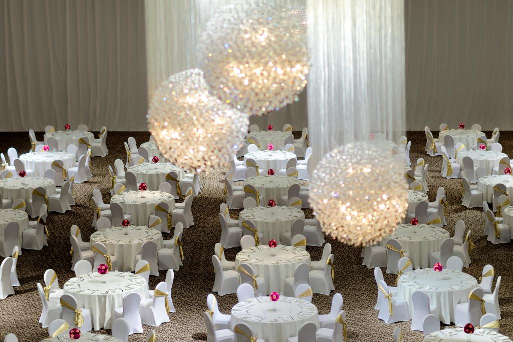 Le Meridien Dubai Hotel & Conference Centre