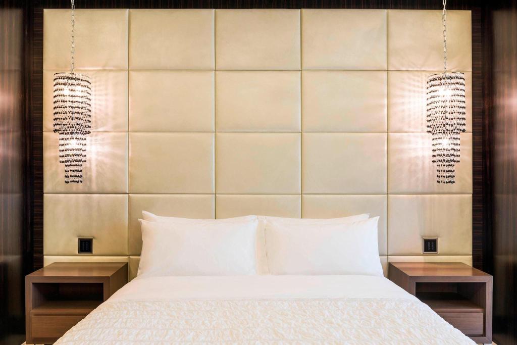Le Meridien Dubai Hotel & Conference Centre