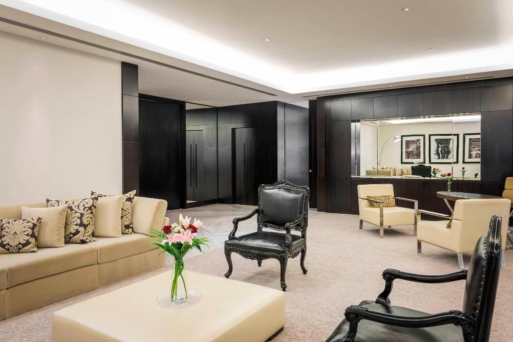 Le Meridien Dubai Hotel & Conference Centre