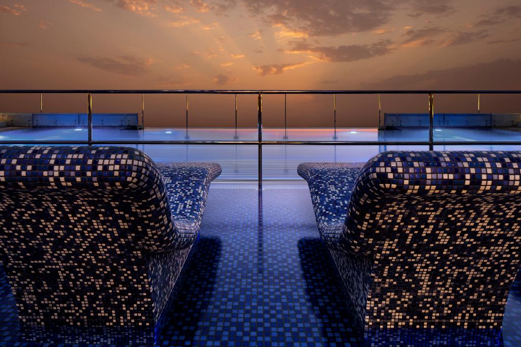 Le Meridien Dubai Hotel & Conference Centre
