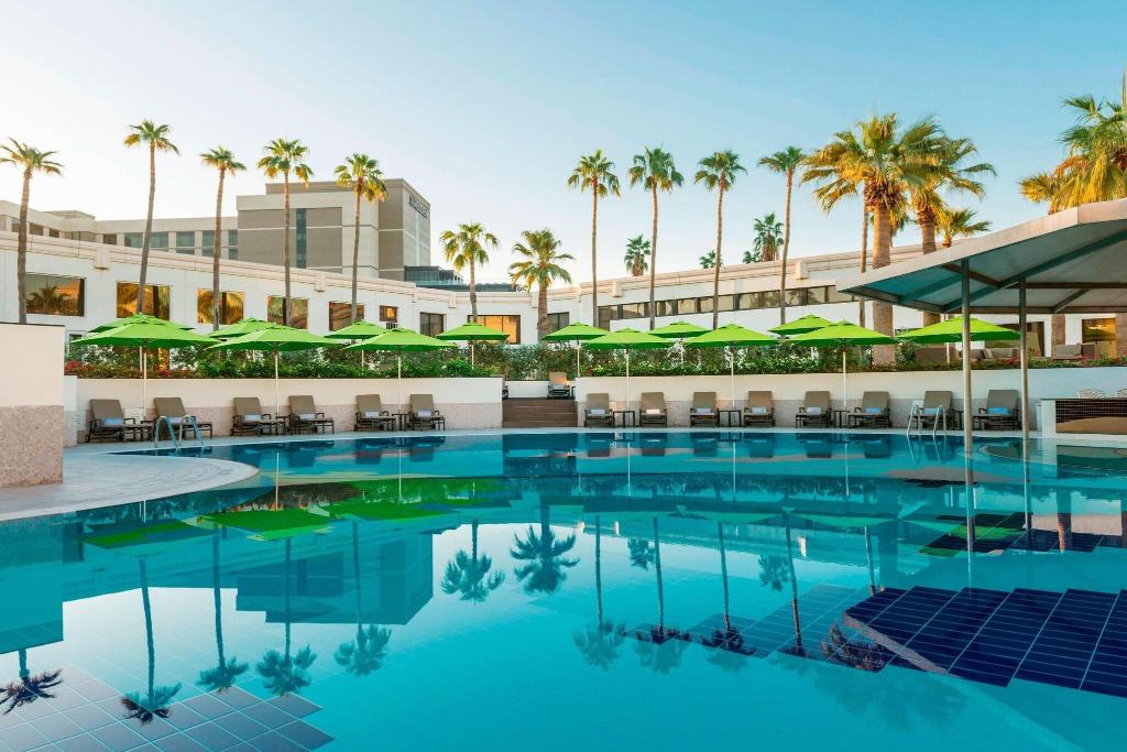 Le Meridien Dubai Hotel & Conference Centre