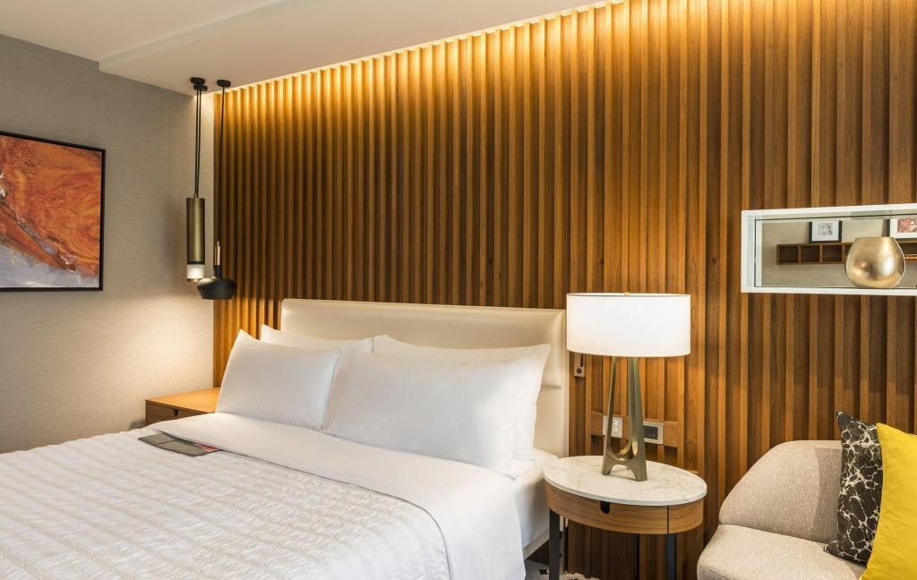 Le Meridien Dubai Hotel & Conference Centre