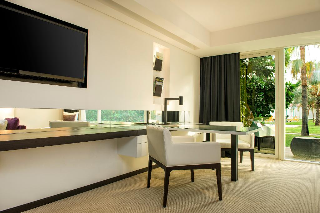 Le Meridien Dubai Hotel & Conference Centre