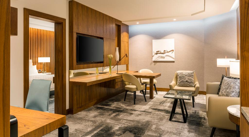 Le Meridien Dubai Hotel & Conference Centre