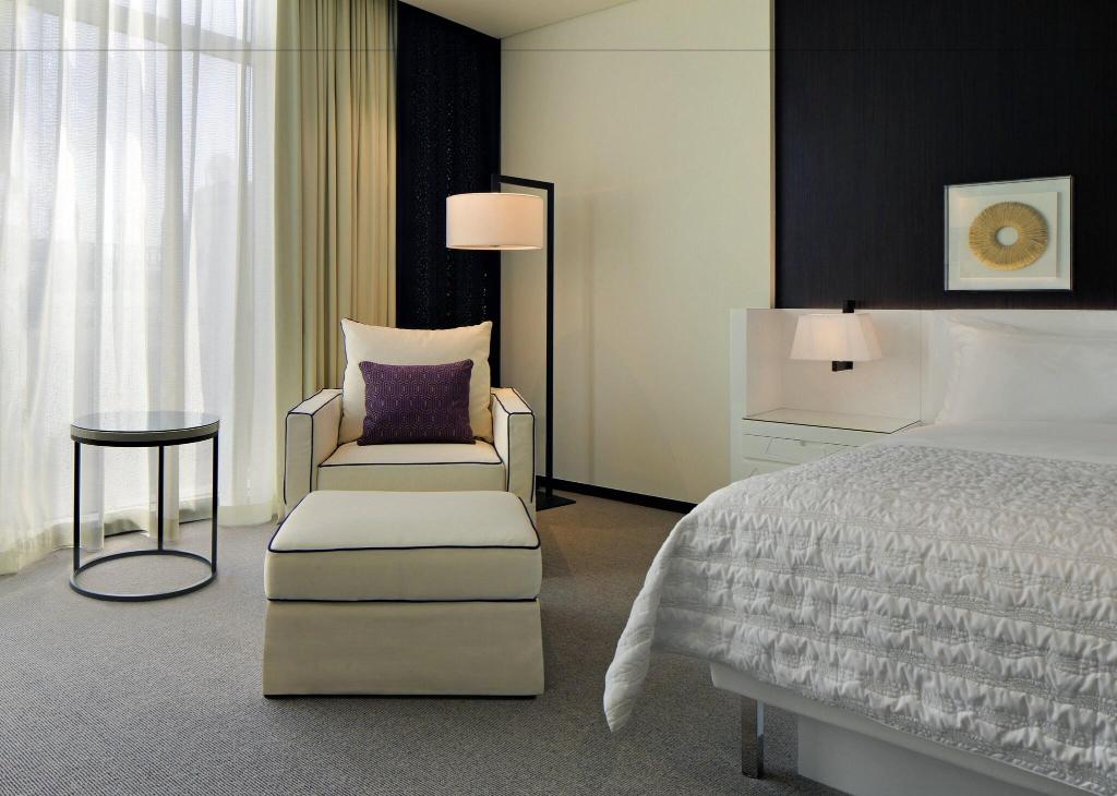 Le Meridien Dubai Hotel & Conference Centre