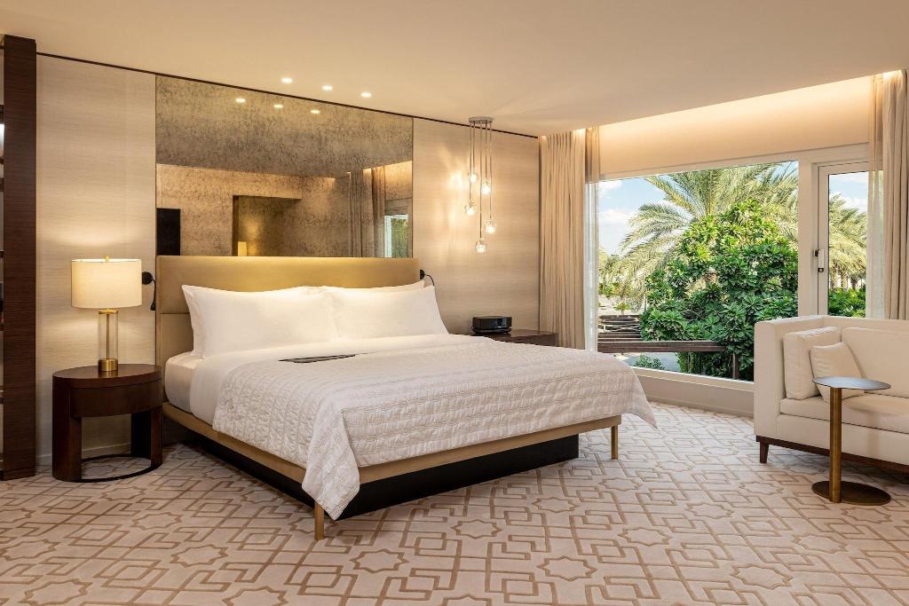 Le Meridien Dubai Hotel & Conference Centre
