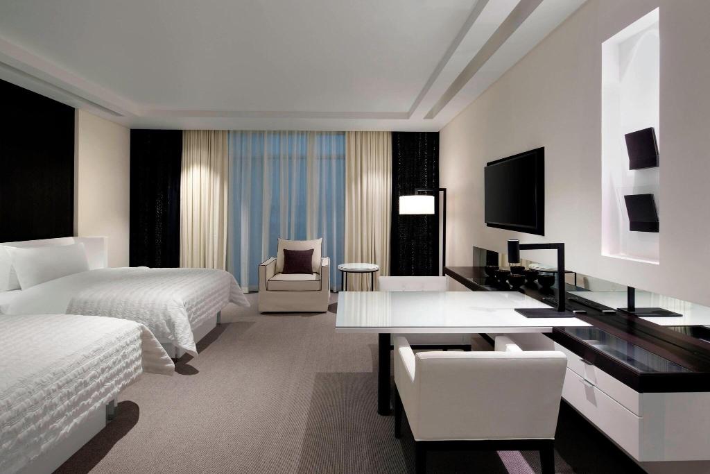 Le Meridien Dubai Hotel & Conference Centre