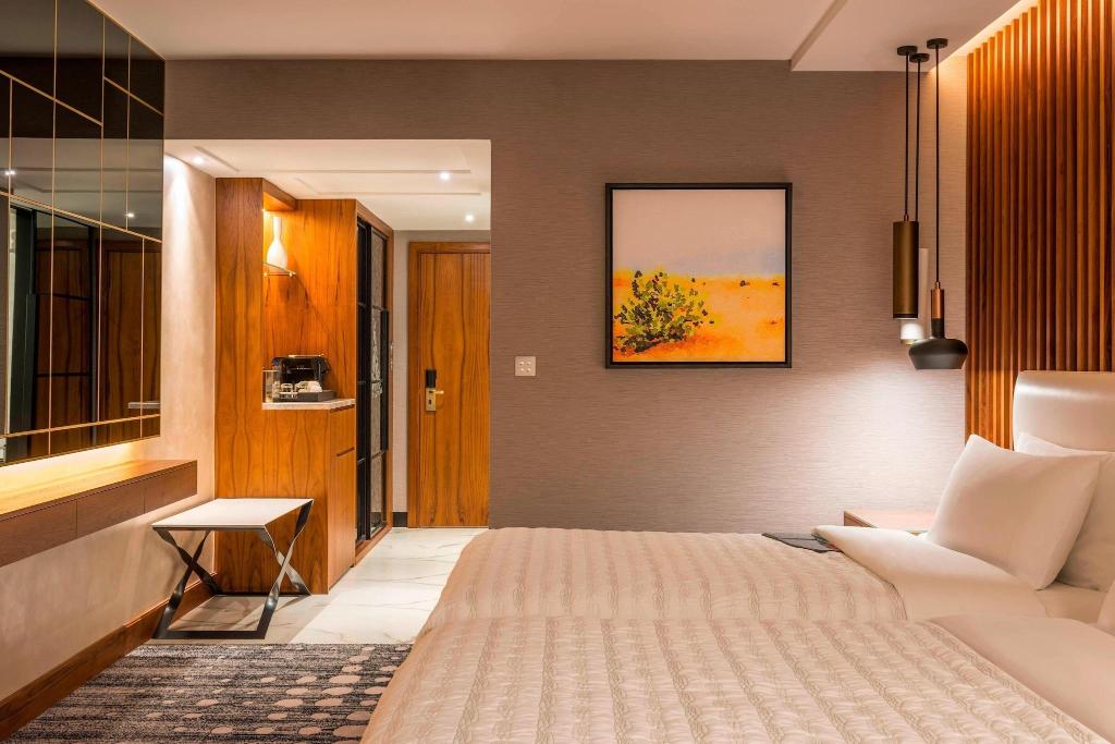 Le Meridien Dubai Hotel & Conference Centre
