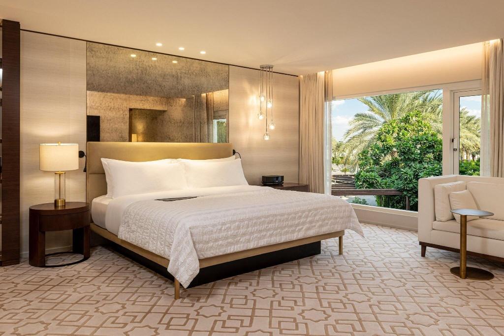 Le Meridien Dubai Hotel & Conference Centre