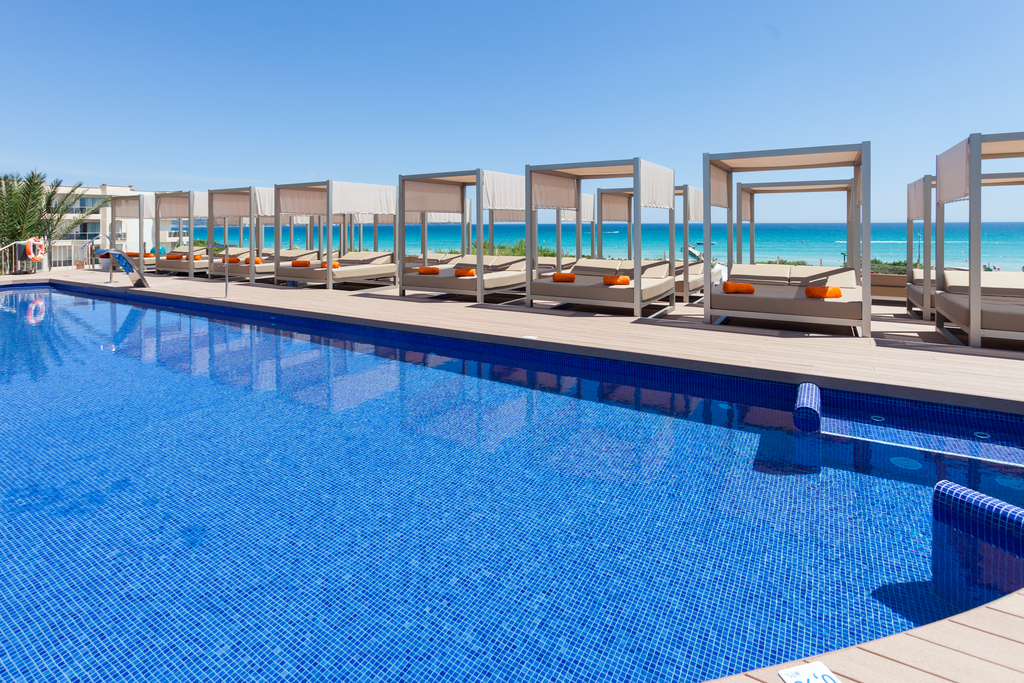 Hotel Zafiro Bahia, Spanien, Playa de Muro. Großes 160