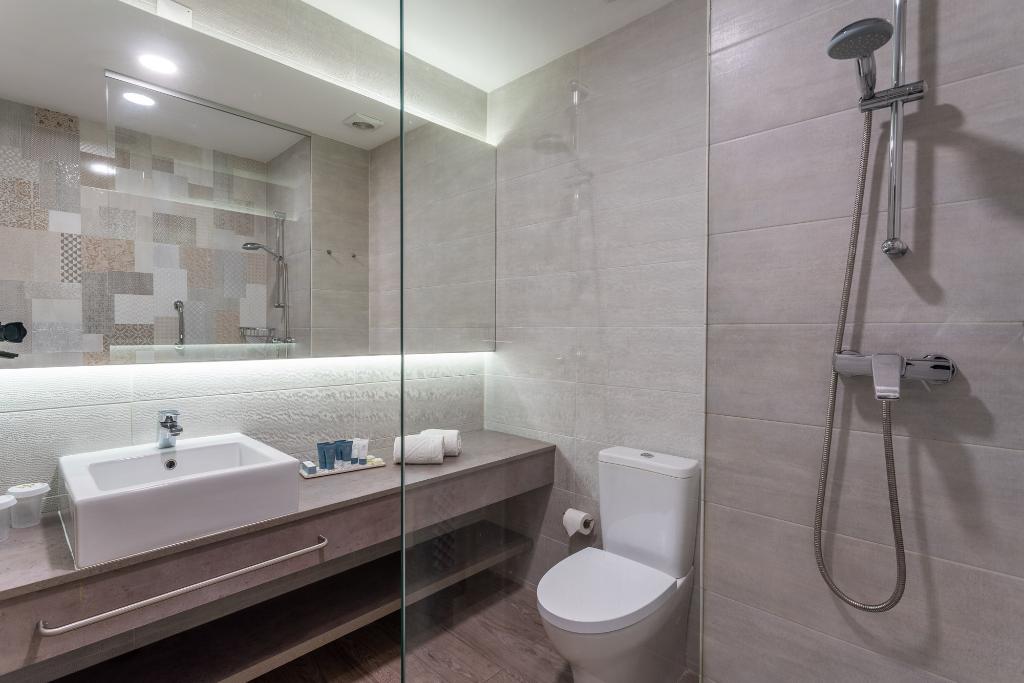AP Maria Nova Lounge - Adults Friendly
