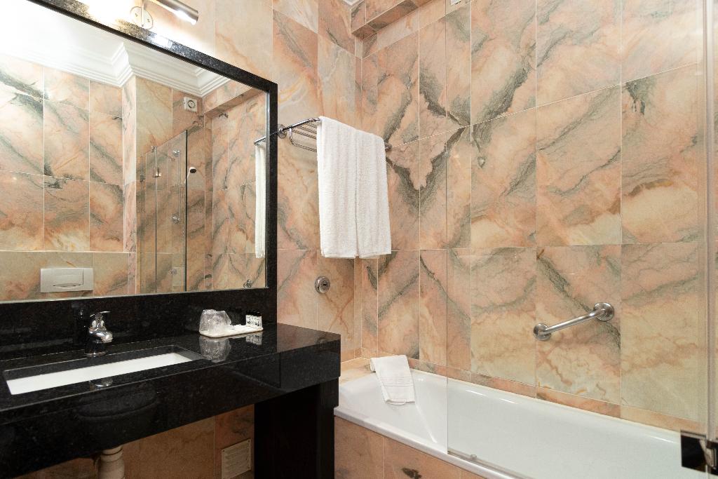 Gallery image of Hotel Maritur - Adults Only By Pierre & Vacances
