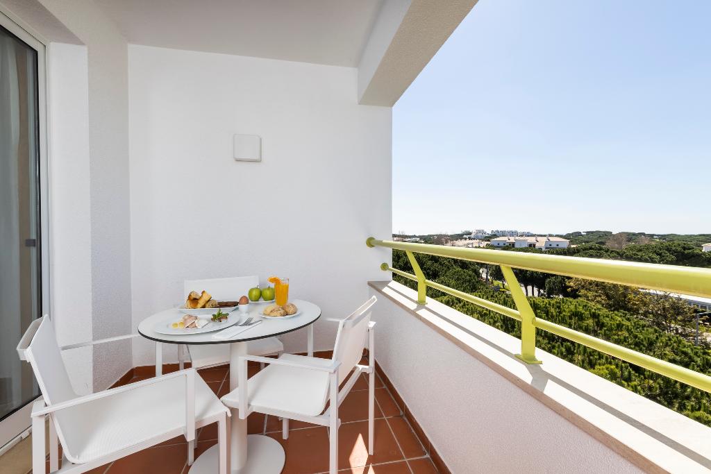 Imagem da galeria de The Patio Suite Hotel