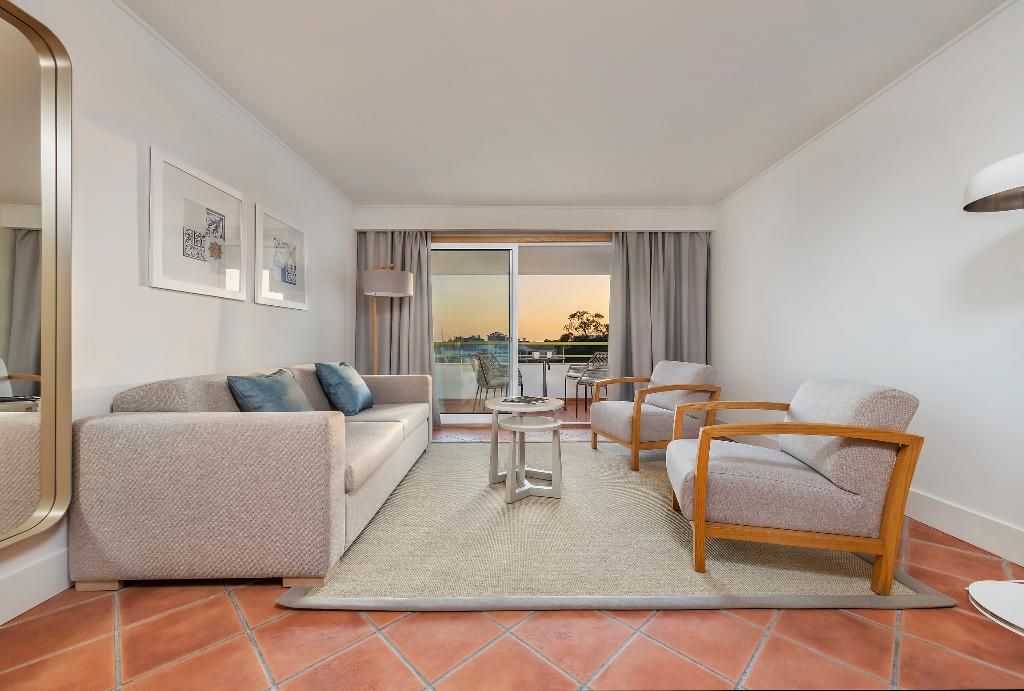 Imagem da galeria de The Patio Suite Hotel
