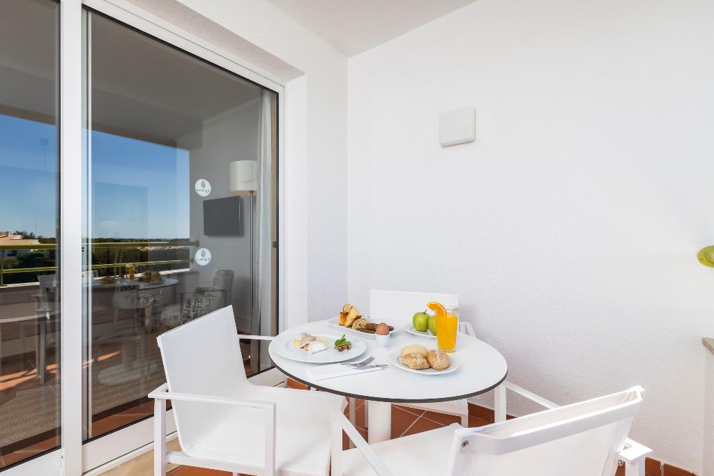 Imagem da galeria de The Patio Suite Hotel