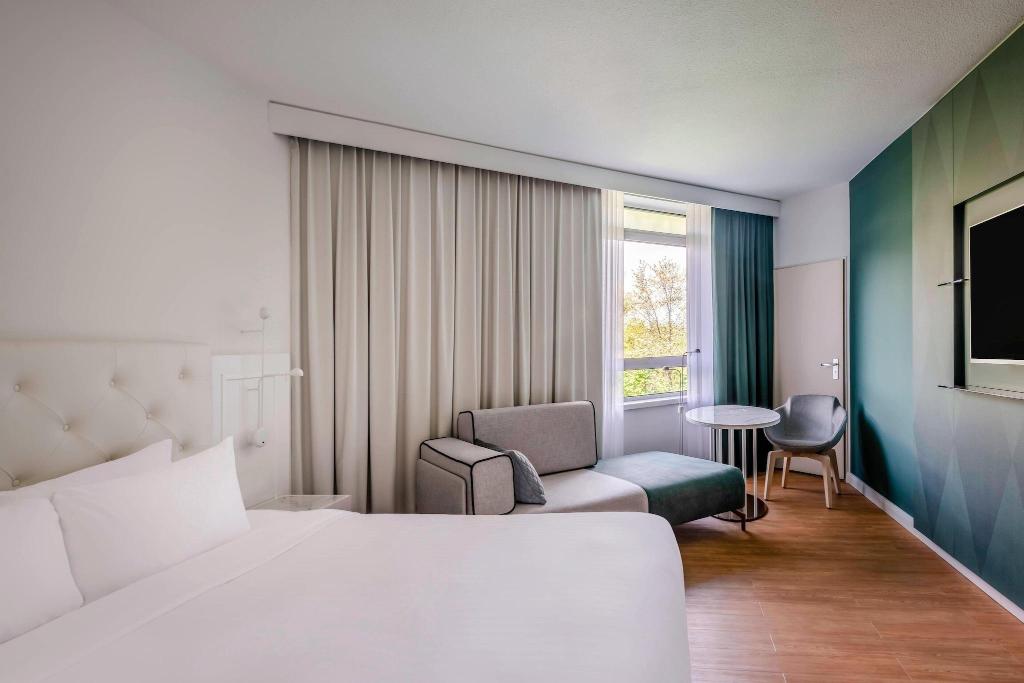 hotel-thumb