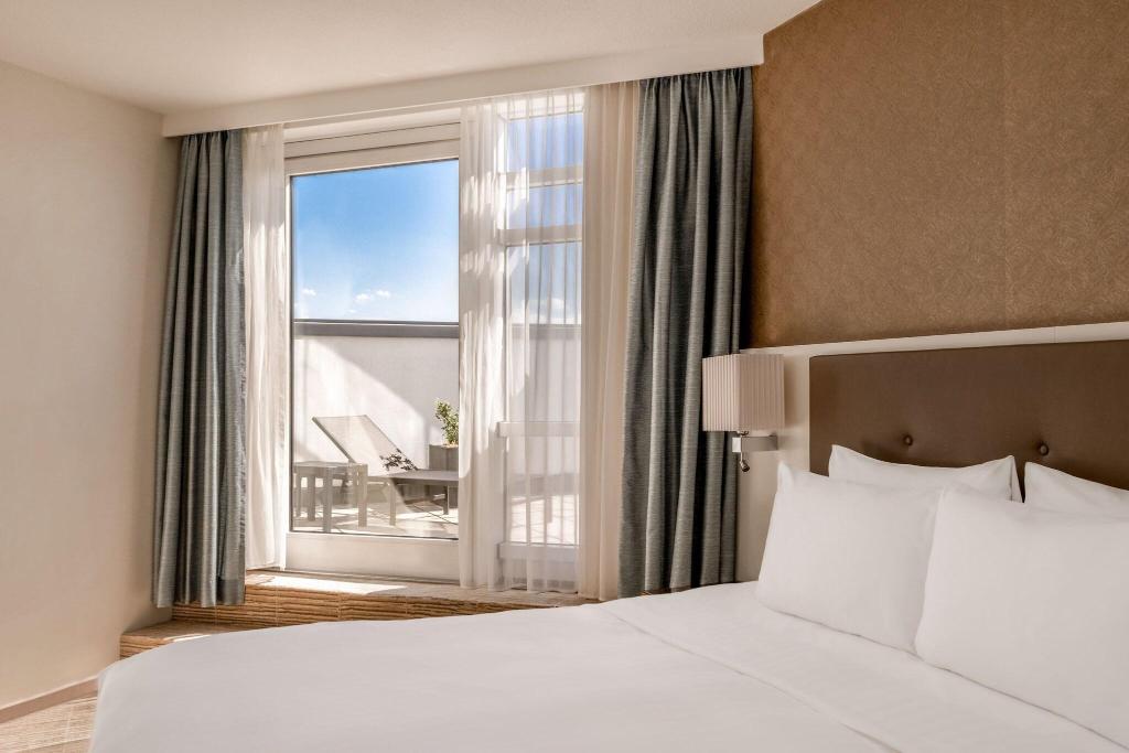 hotel-thumb