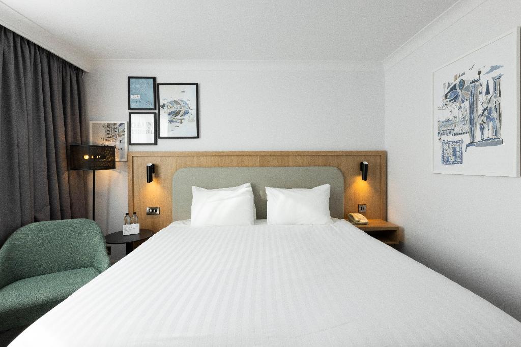 Holiday Inn Glasgow Airport