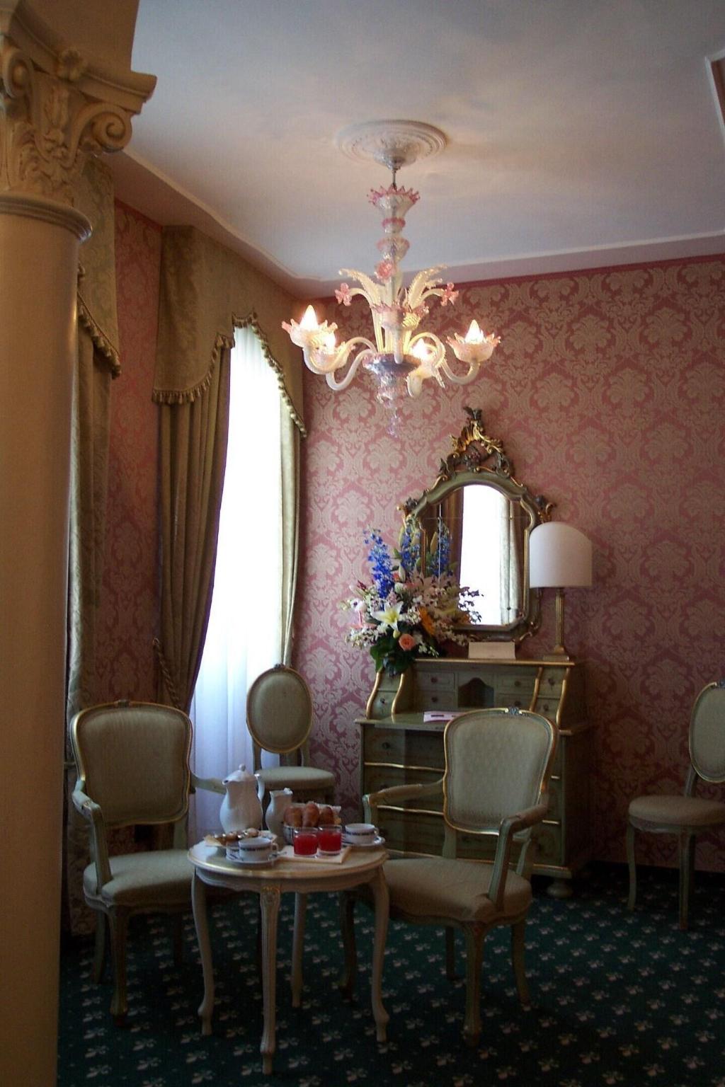 Imagen de la galería de Carlton On The Grand Canal