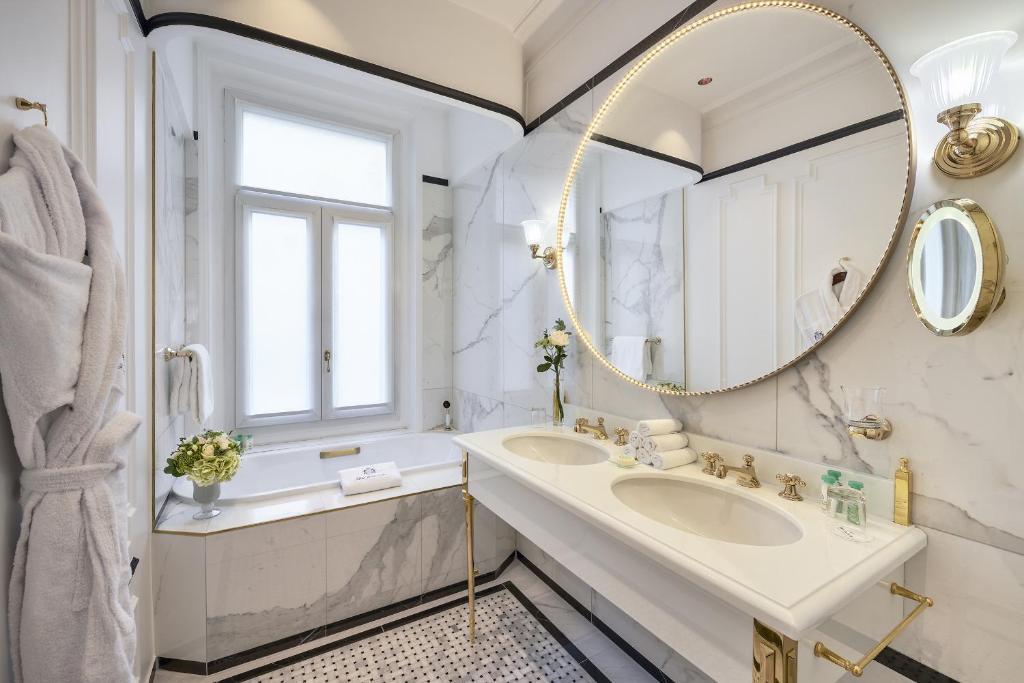 Imagem da galeria de Hotel Westminster Paris