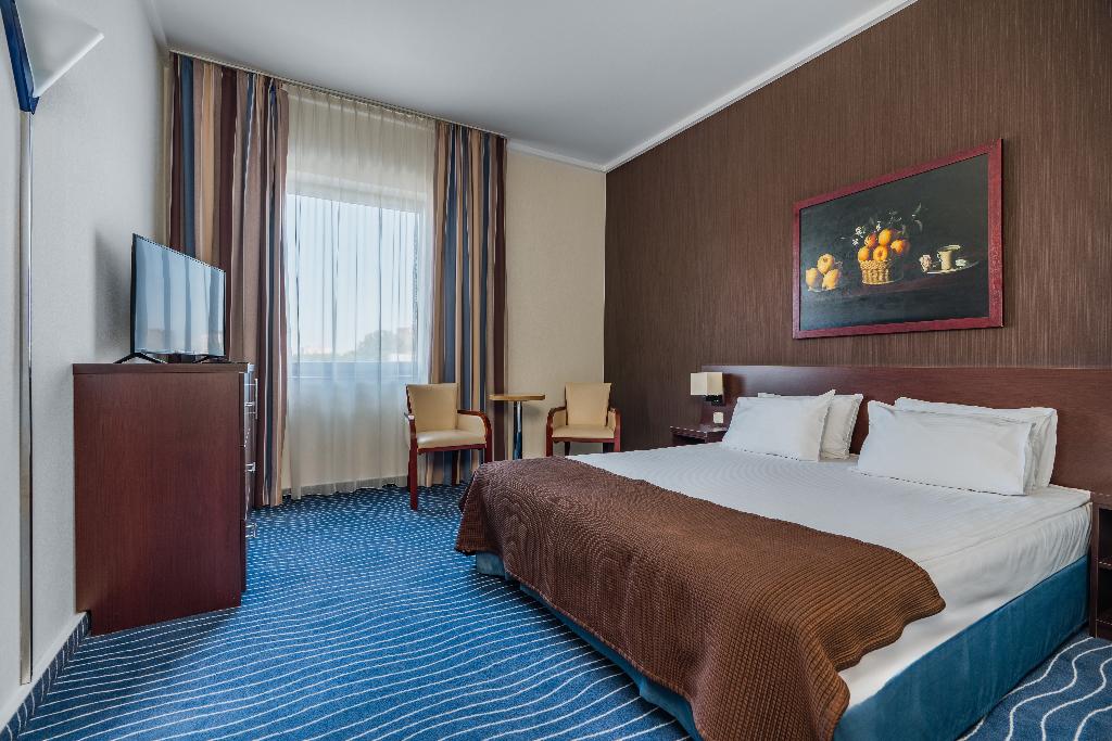 hotel-thumb