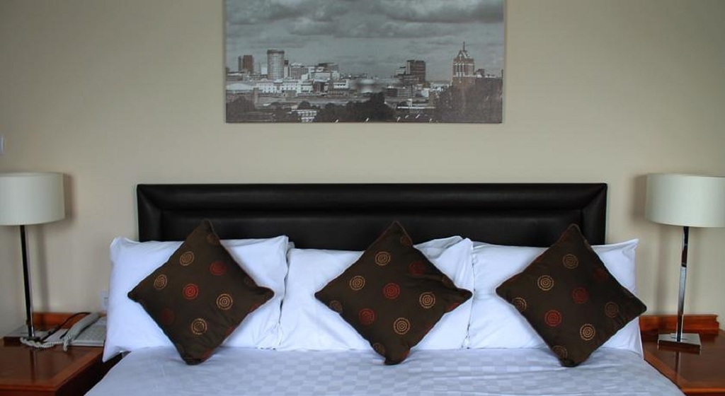 The Royal Angus Hotel
