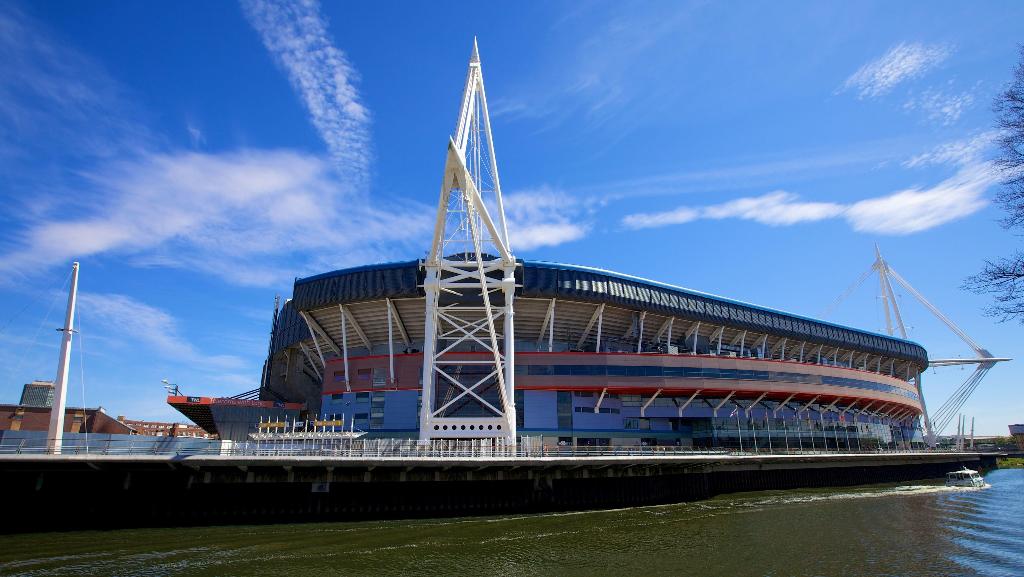 Holiday Inn Cardiff City