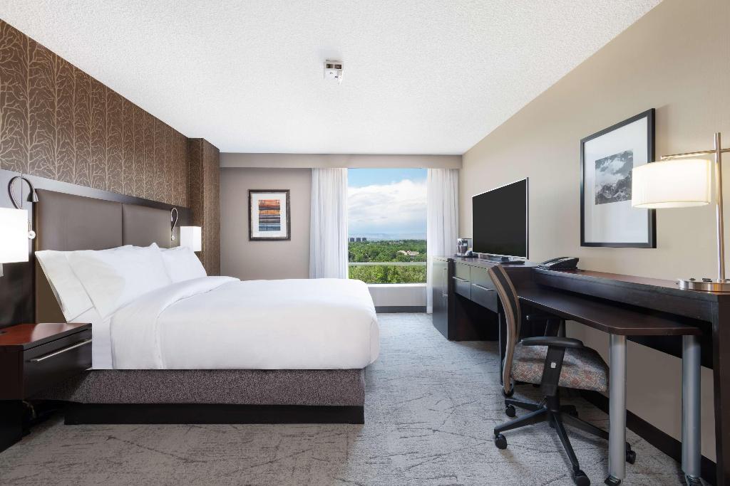 DoubleTree by Hilton Denver Cherry Creek