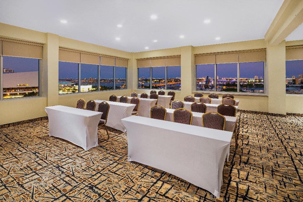 Holiday Inn Port of Miami-Downtown photo 43