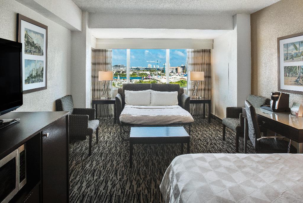 Holiday Inn Port of Miami-Downtown photo 63
