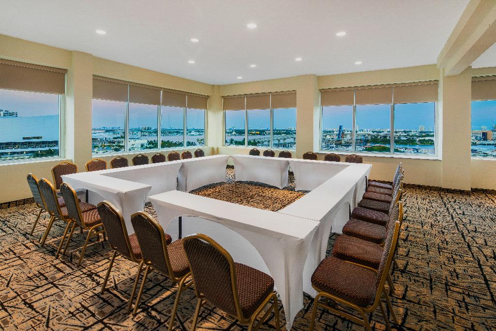 Holiday Inn Port of Miami-Downtown photo 51