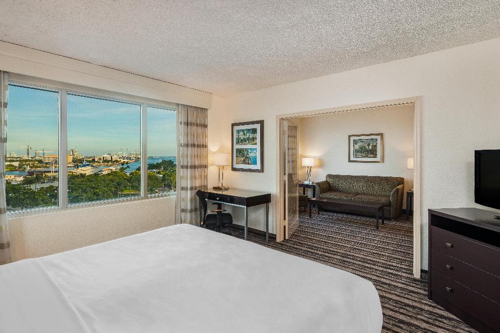 Holiday Inn Port of Miami-Downtown photo 33