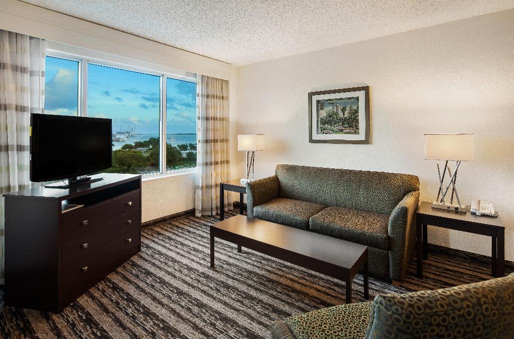 Holiday Inn Port of Miami-Downtown photo 6