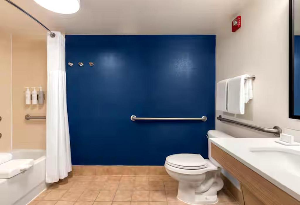 Spark by Hilton Orlando Universal Blvd
